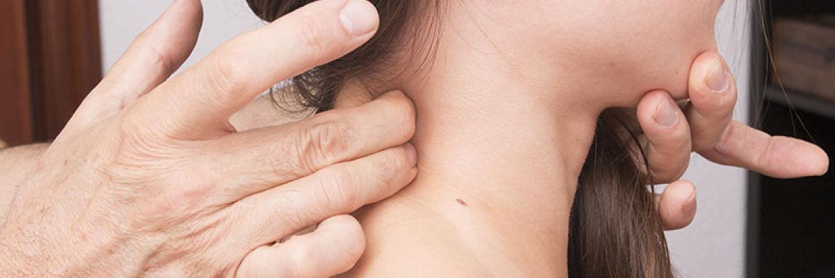 Síndrome de latigazo cervical: tratamiento fisioterapéutico para lesiones por accidente