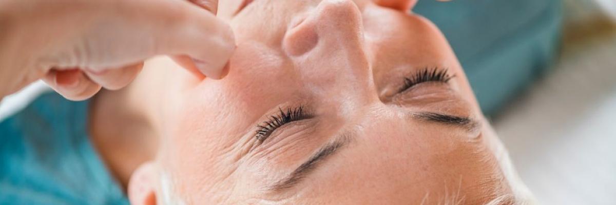 Manejo del síndrome del opérculo facial con terapia manual